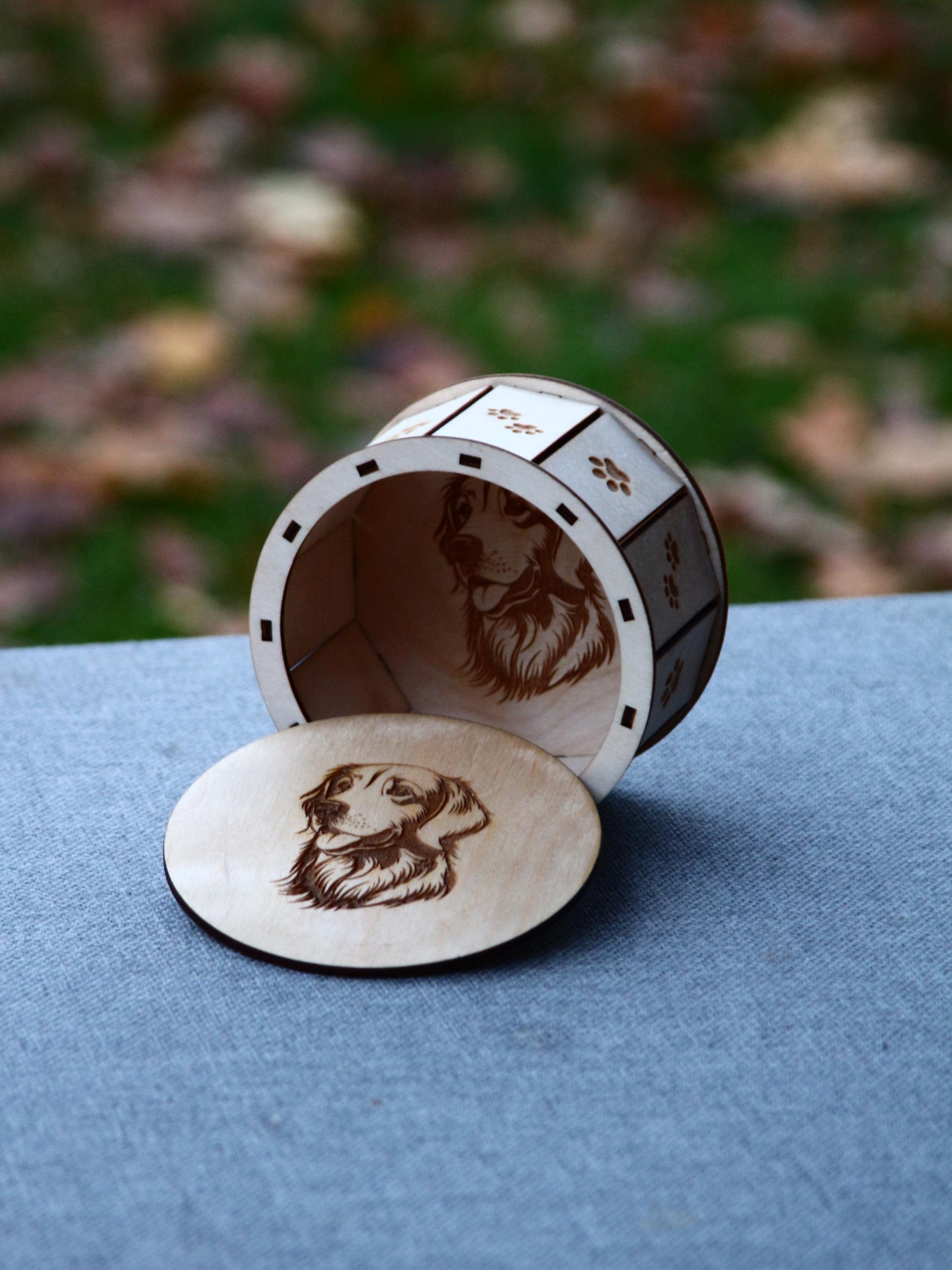 Round Custom Pet Urn Box